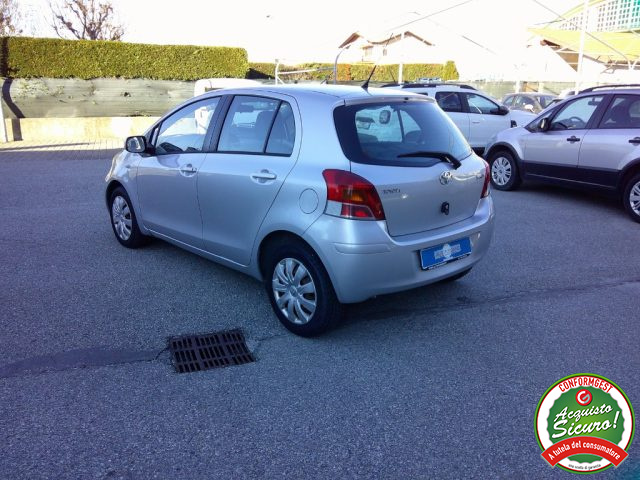 TOYOTA Yaris usata, con Airbag laterali