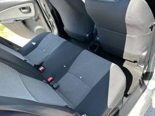 TOYOTA Yaris usata, con Airbag testa