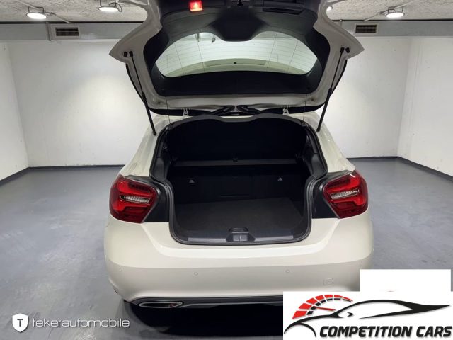 MERCEDES-BENZ A 180 usata, con Specchietti laterali elettrici