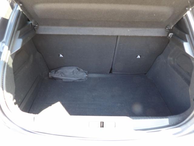 PEUGEOT 208 usata, con Interni in pelle