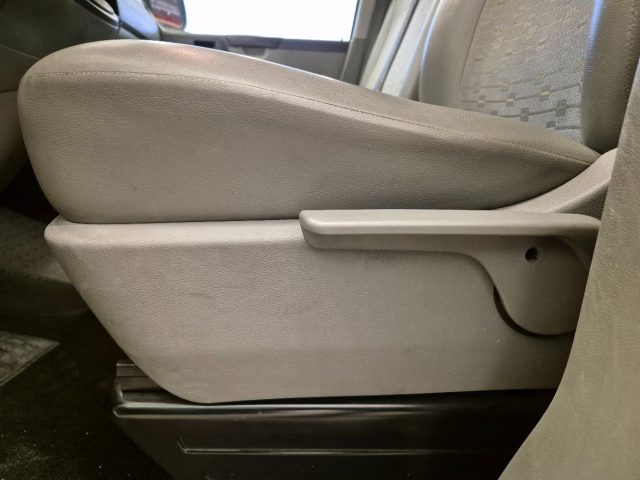 VOLKSWAGEN Transporter usata 22