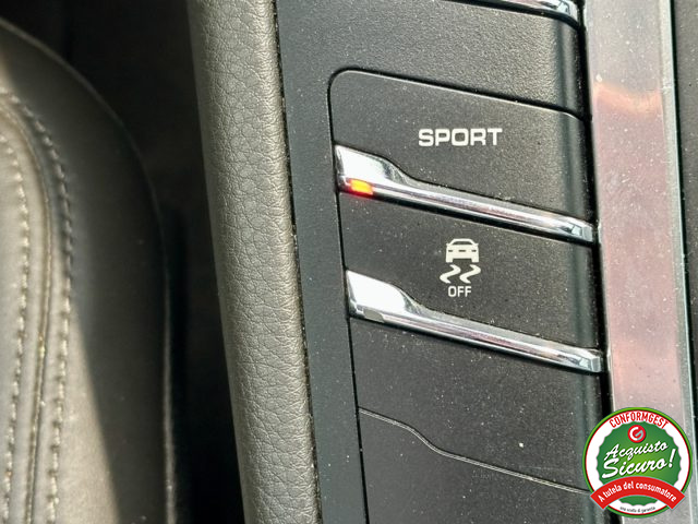 PORSCHE Macan usata, con Controllo automatico clima
