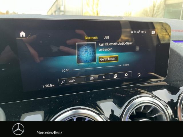 MERCEDES-BENZ EQA usata, con Interni in pelle