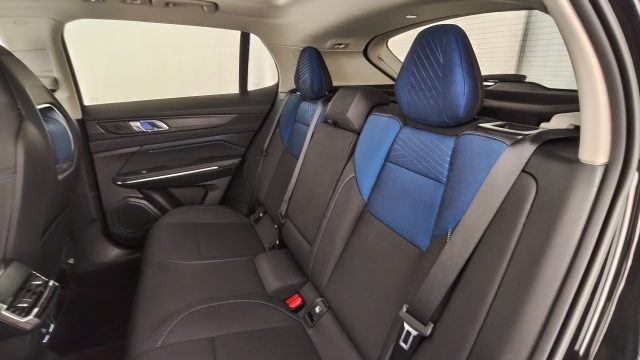 LYNK & CO 01 usata, con Isofix