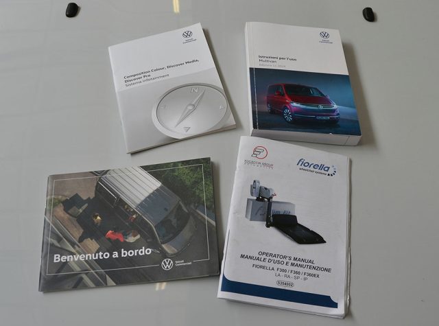 VOLKSWAGEN Multivan usata, con ESP
