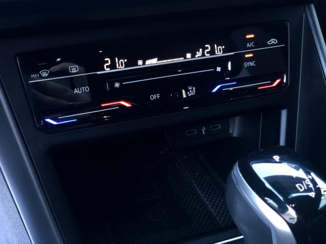VOLKSWAGEN Polo usata, con Sensori di parcheggio anteriori