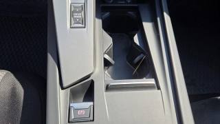 PEUGEOT 408 usata, con Sedile posteriore sdoppiato