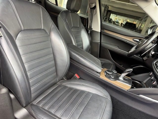 ALFA ROMEO Stelvio usata, con Controllo automatico clima