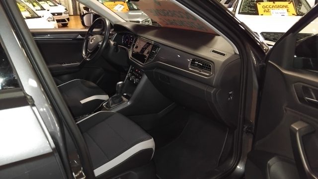 VOLKSWAGEN T-Roc usata, con Servosterzo