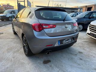 ALFA ROMEO Giulietta usata, con Autoradio
