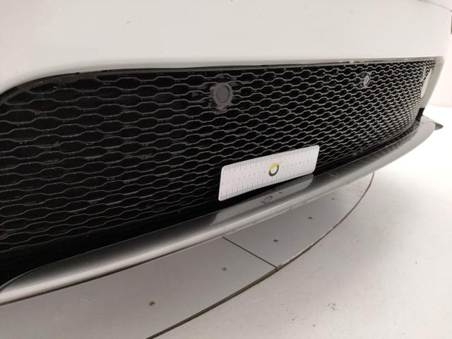 LAND ROVER Range Rover Velar usata, con Airbag testa