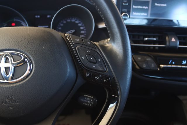 TOYOTA C-HR usata, con Sensore di luce