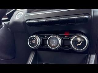 RENAULT Captur usata, con Volante in pelle