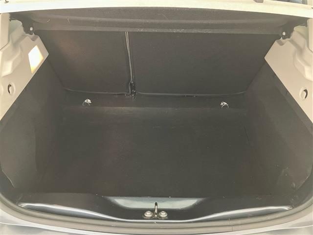 RENAULT ZOE usata, con Hill holder