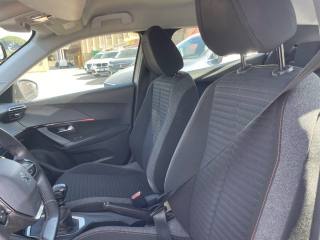 PEUGEOT 2008 usata 9