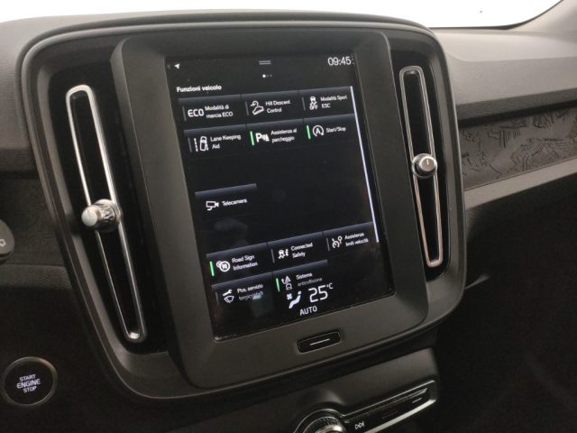 VOLVO XC40 usata, con Autoradio digitale