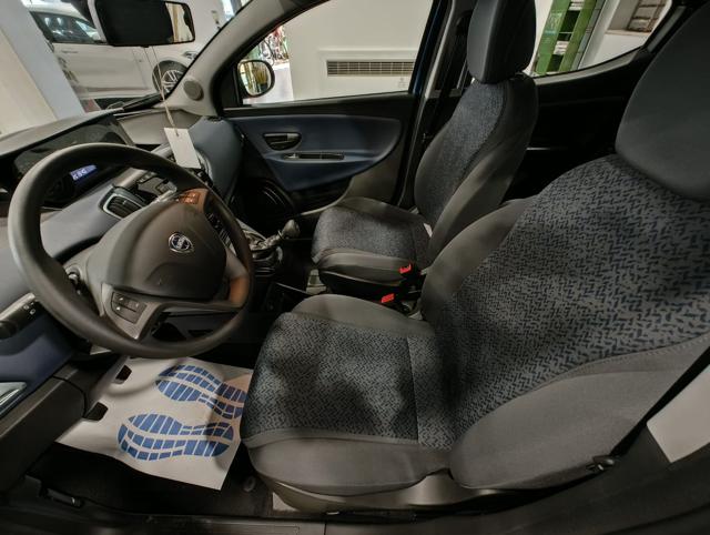 LANCIA Ypsilon usata, con Autoradio