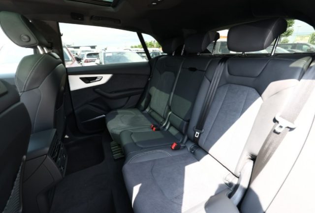 AUDI Q8 usata, con Controllo automatico clima