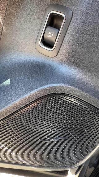 MERCEDES-BENZ GLB 200 usata, con Controllo trazione