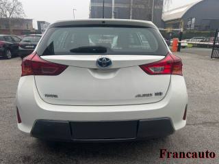 TOYOTA Auris usata, con Cerchi in lega