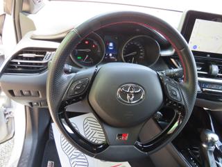 TOYOTA C-HR usata 30