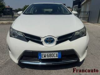 TOYOTA Auris usata, con Airbag