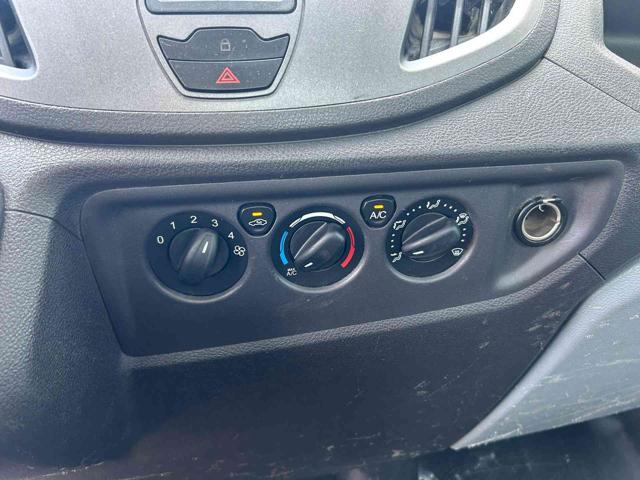FORD Transit usata, con USB