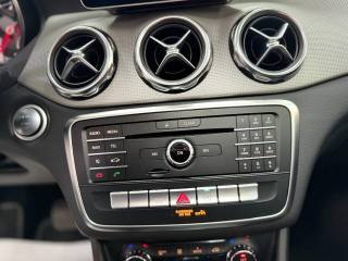 MERCEDES-BENZ GLA 200 usata, con Leve al volante