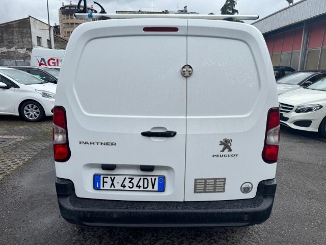 PEUGEOT Partner usata, con Autoradio