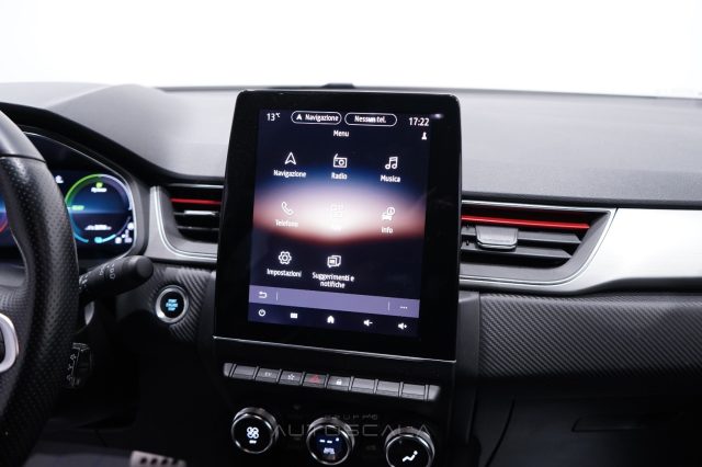 RENAULT Captur usata, con USB
