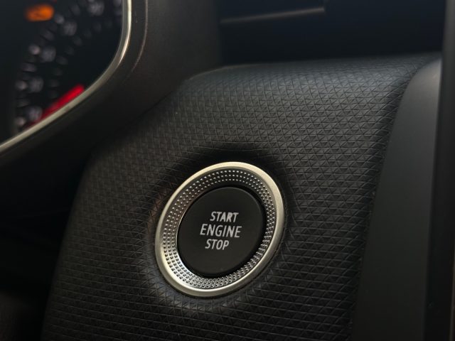 RENAULT Clio usata, con MP3