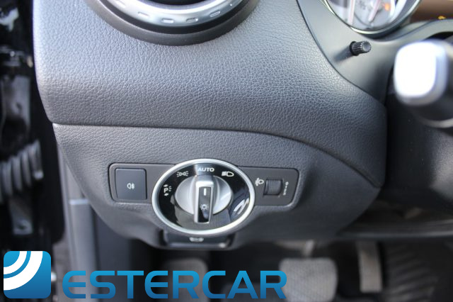 MERCEDES-BENZ GLA 180 usata, con Servosterzo