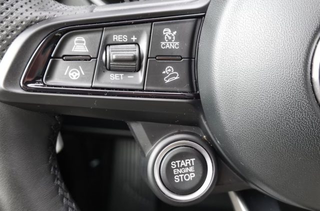 ALFA ROMEO Stelvio usata, con Cronologia tagliandi