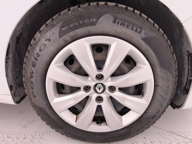 RENAULT Clio usata, con Luci diurne