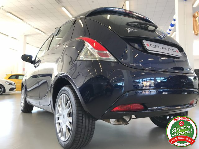 LANCIA Ypsilon usata, con Controllo trazione