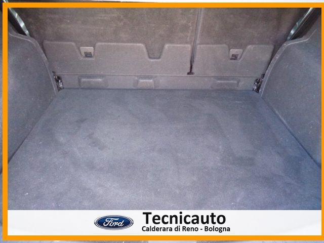FORD Kuga usata, con USB
