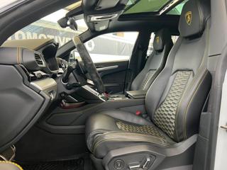 LAMBORGHINI Urus usata, con Boardcomputer