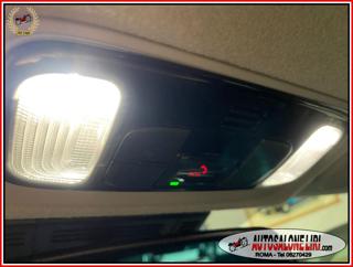 TOYOTA Yaris usata, con Volante multifunzione