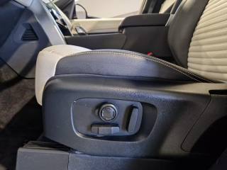 LAND ROVER Discovery usata, con Volante in pelle