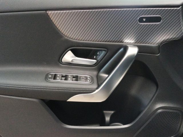MERCEDES-BENZ A 180 usata, con ESP
