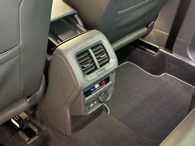 VOLKSWAGEN Tiguan usata 13