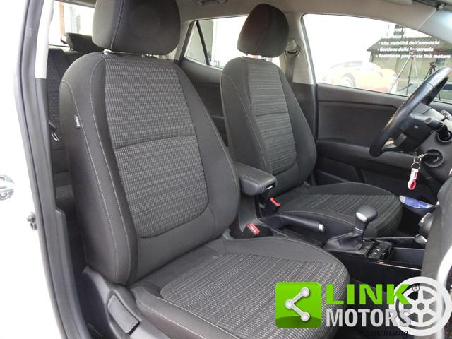 KIA Stonic usata, con Autoradio digitale