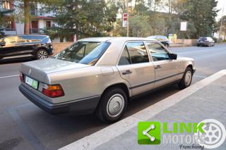 MERCEDES-BENZ 200 usata, con Climatizzatore