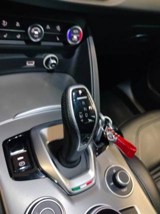 ALFA ROMEO Stelvio usata, con Autoradio digitale