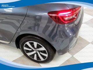 RENAULT Clio usata, con Park Distance Control
