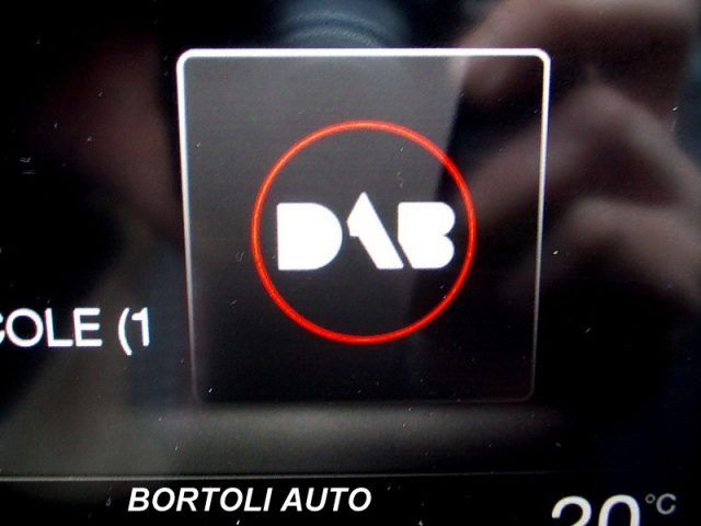 ALFA ROMEO Stelvio usata, con Autoradio digitale