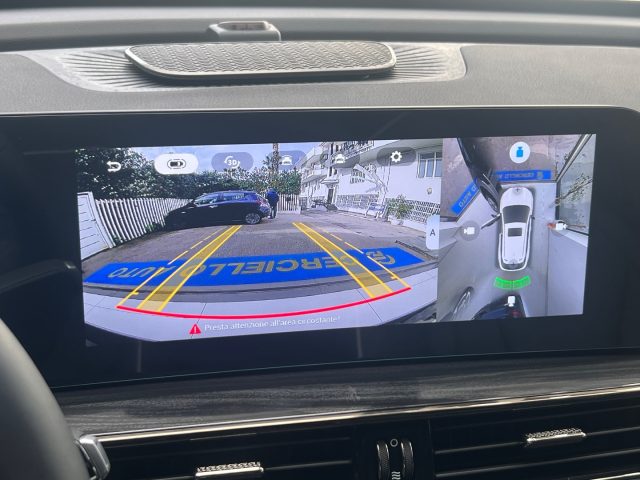 OMODA 5 usata, con USB