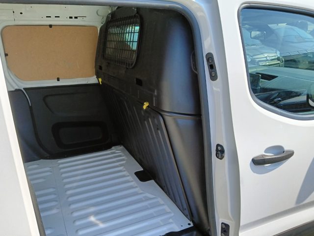 TOYOTA Proace City usata, con Bracciolo