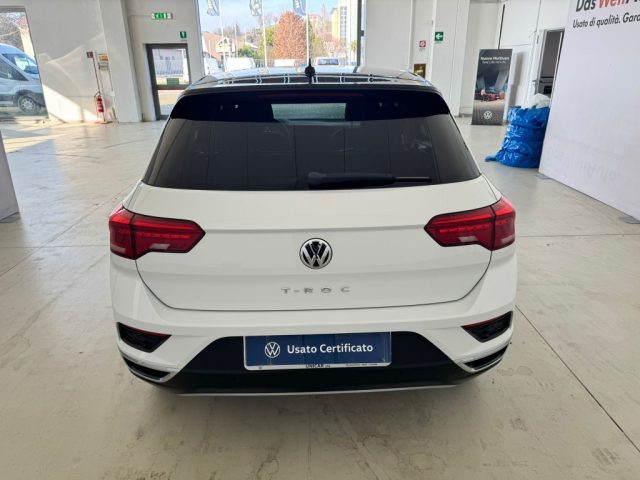 VOLKSWAGEN T-Roc usata, con Autoradio