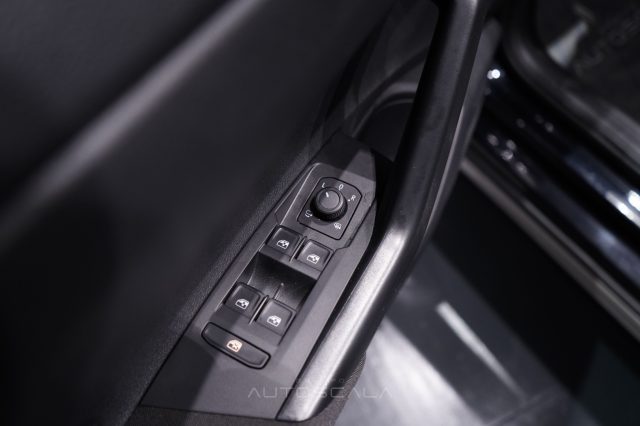 VOLKSWAGEN Taigo usata, con ESP
